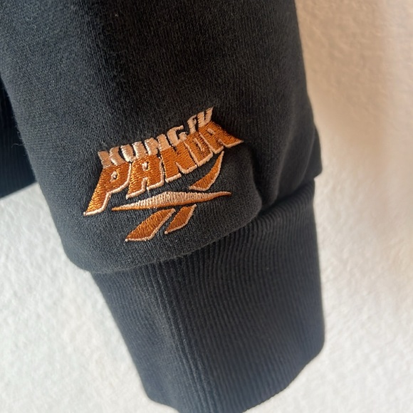 Mens Kung Fu Panda Crewneck - S - Picture 2 of 7